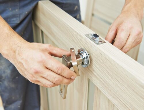 What To Look For When Choosing a Door Repair Company